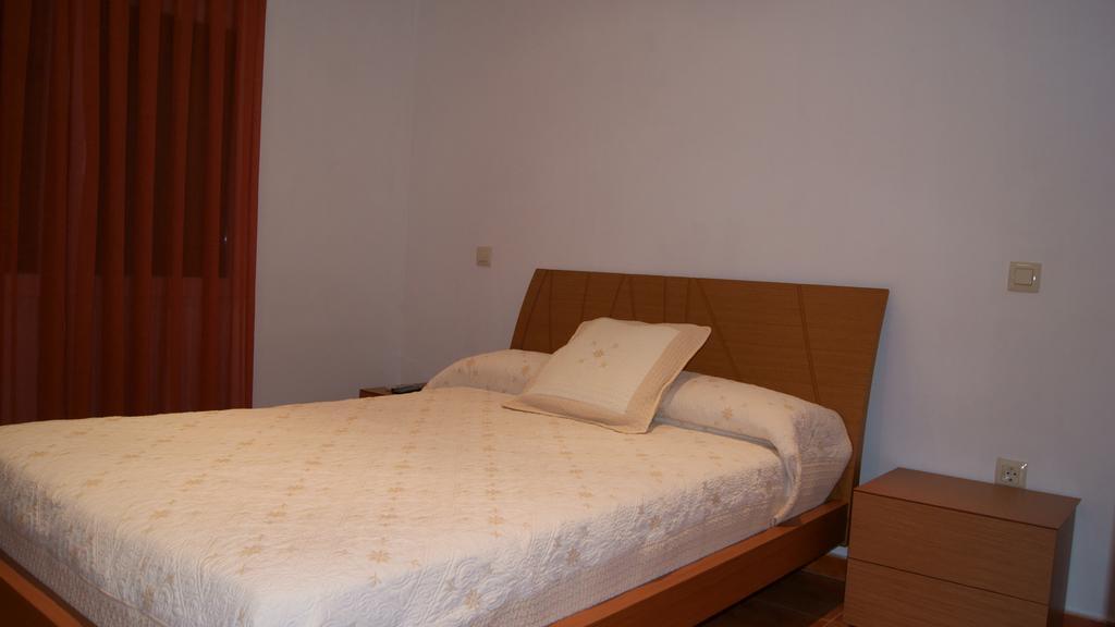 Hostal Restaurante Bustos Villarrubio Екстер'єр фото